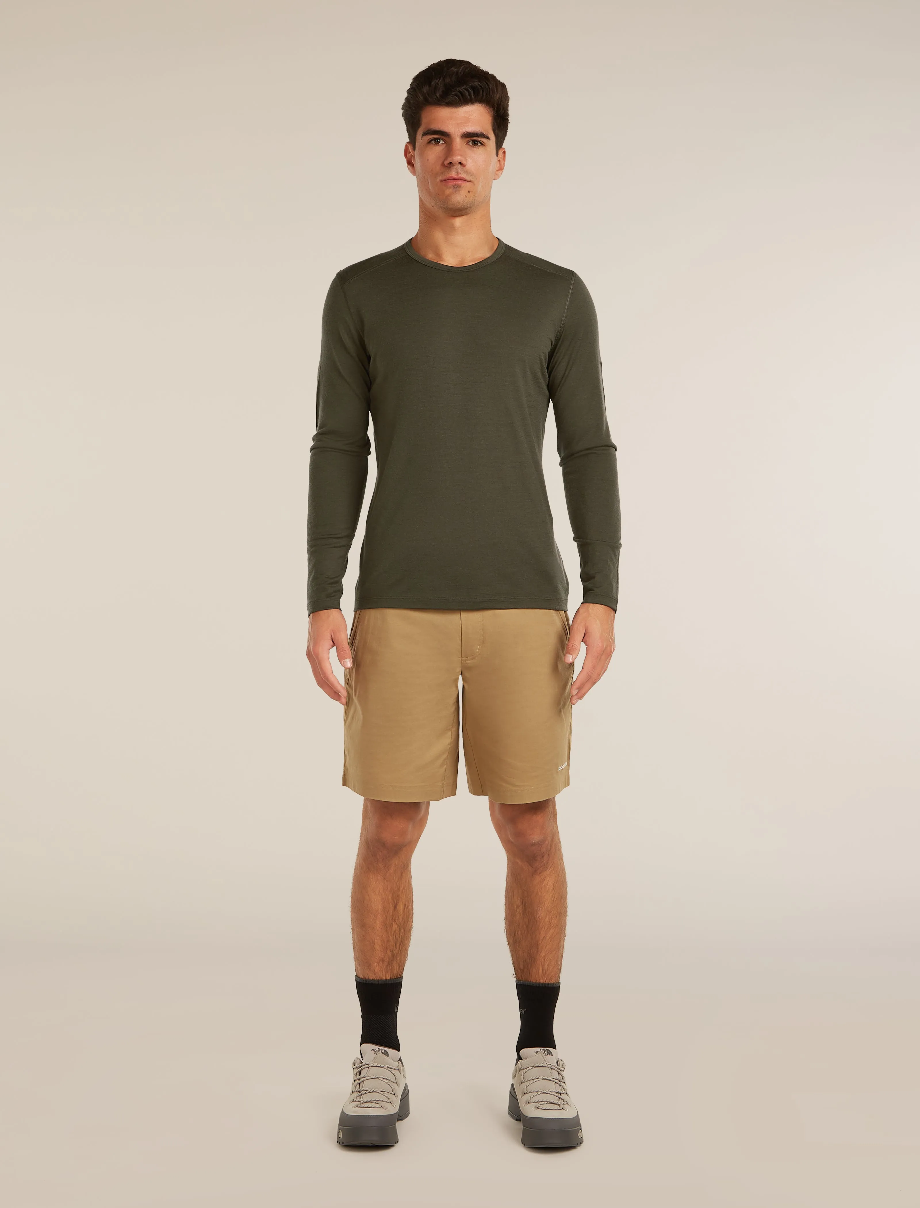Men's Merino 200 Oasis Long Sleeve Crewe sold by Icebreaker product image thumbnail 3