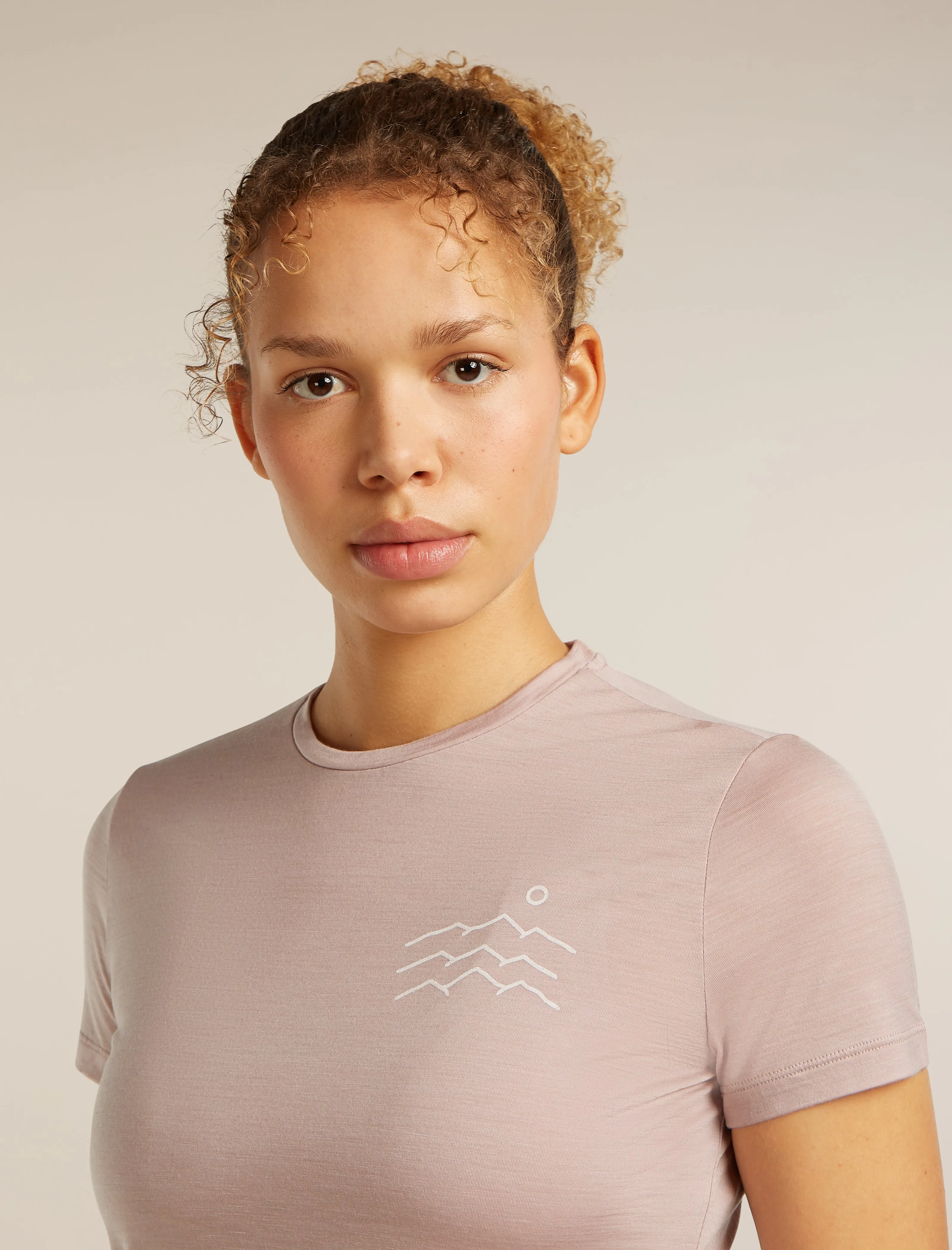 Women's Merino Blend 125 Cool-Lite™ Sphere Short Sleeve T-Shirt Across the Peaks sold by Icebreaker product image thumbnail 5