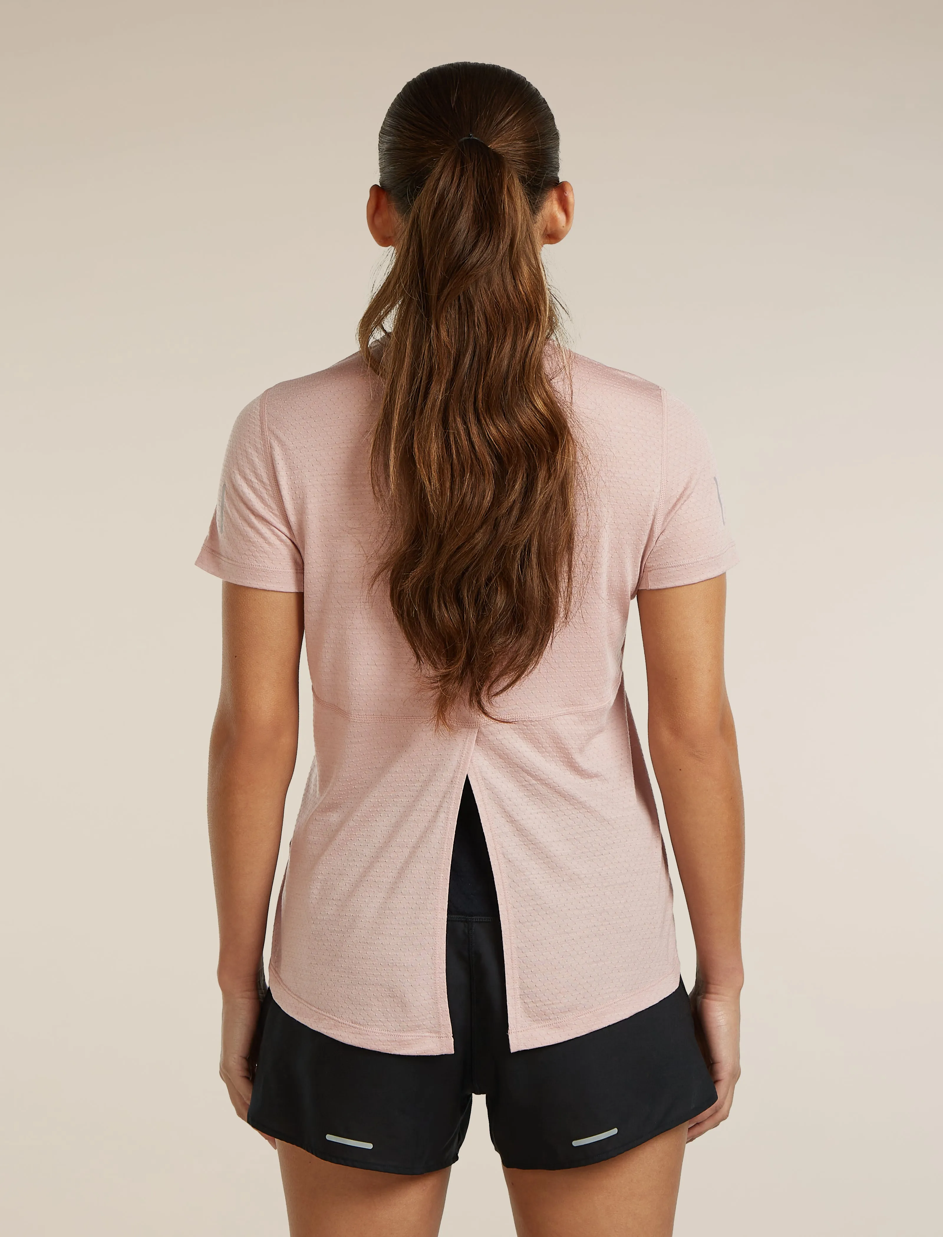 Women's Merino Blend 125 Cool-Lite™ Speed Short Sleeve Slit Back Tee sold by Icebreaker product image thumbnail 2