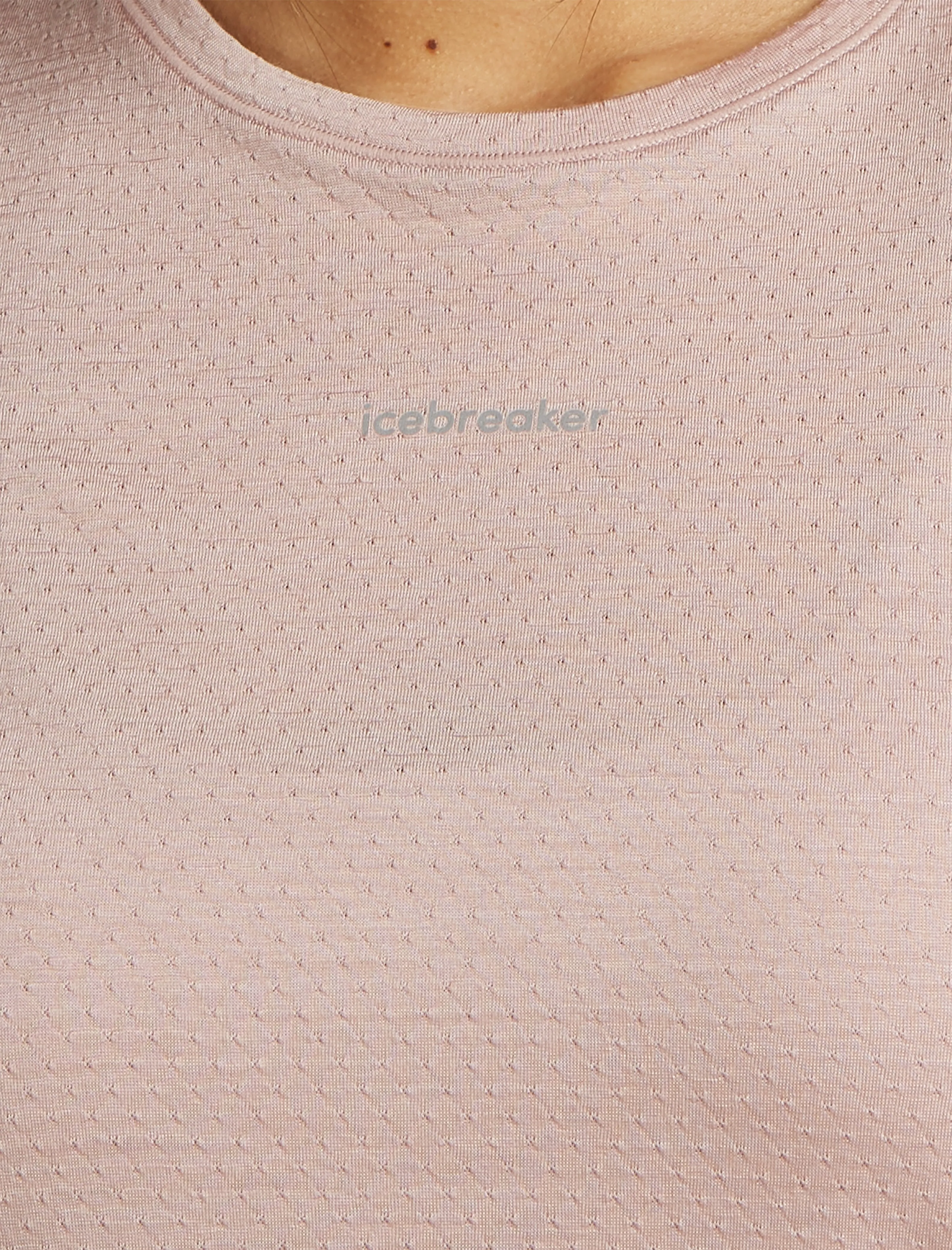 Women's Merino Blend 125 Cool-Lite™ Speed Short Sleeve Slit Back Tee sold by Icebreaker product image thumbnail 5