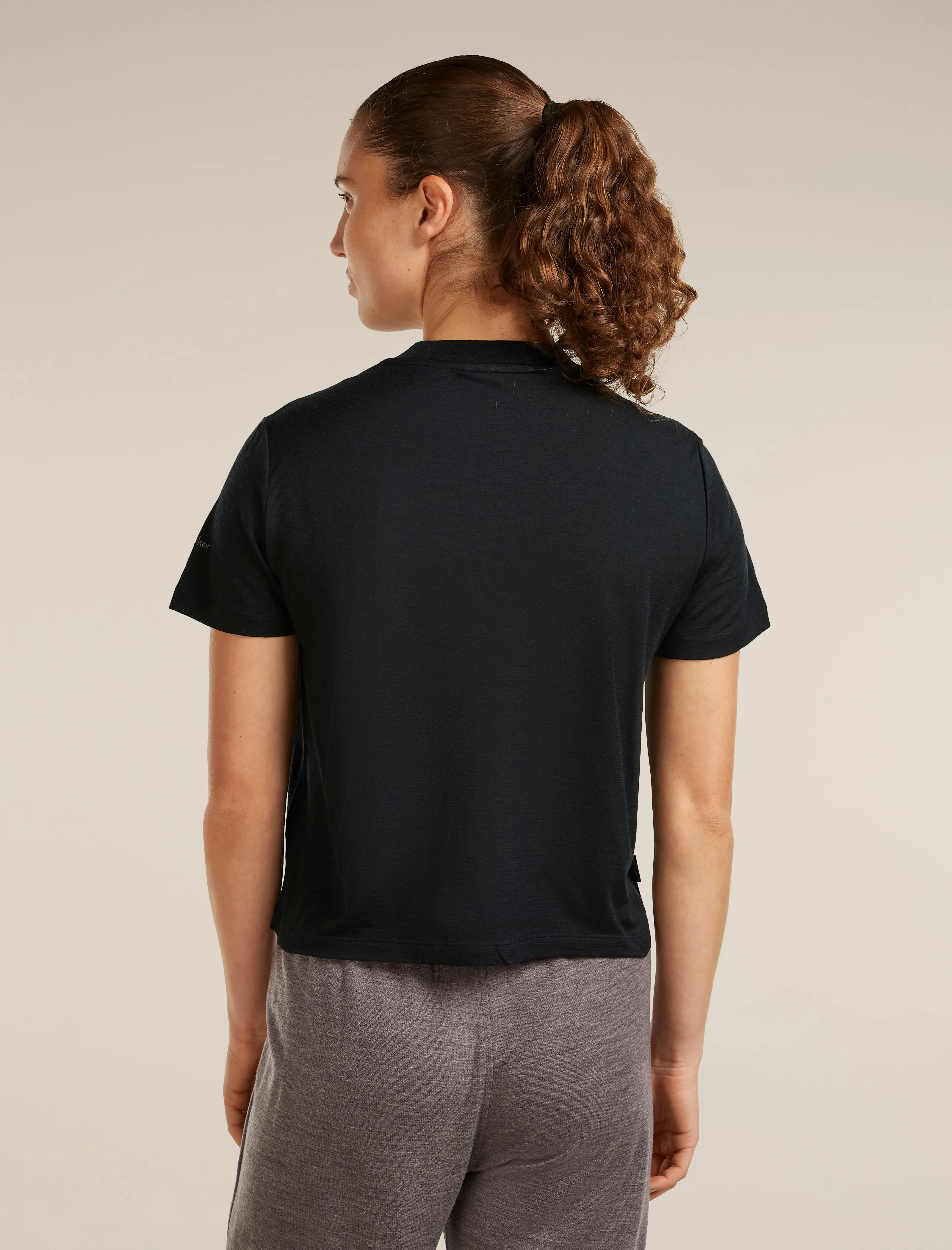 Women's Merino 150 Tech Lite Short Sleeve Crop Tee NZ Flora sold by Icebreaker product image thumbnail 2