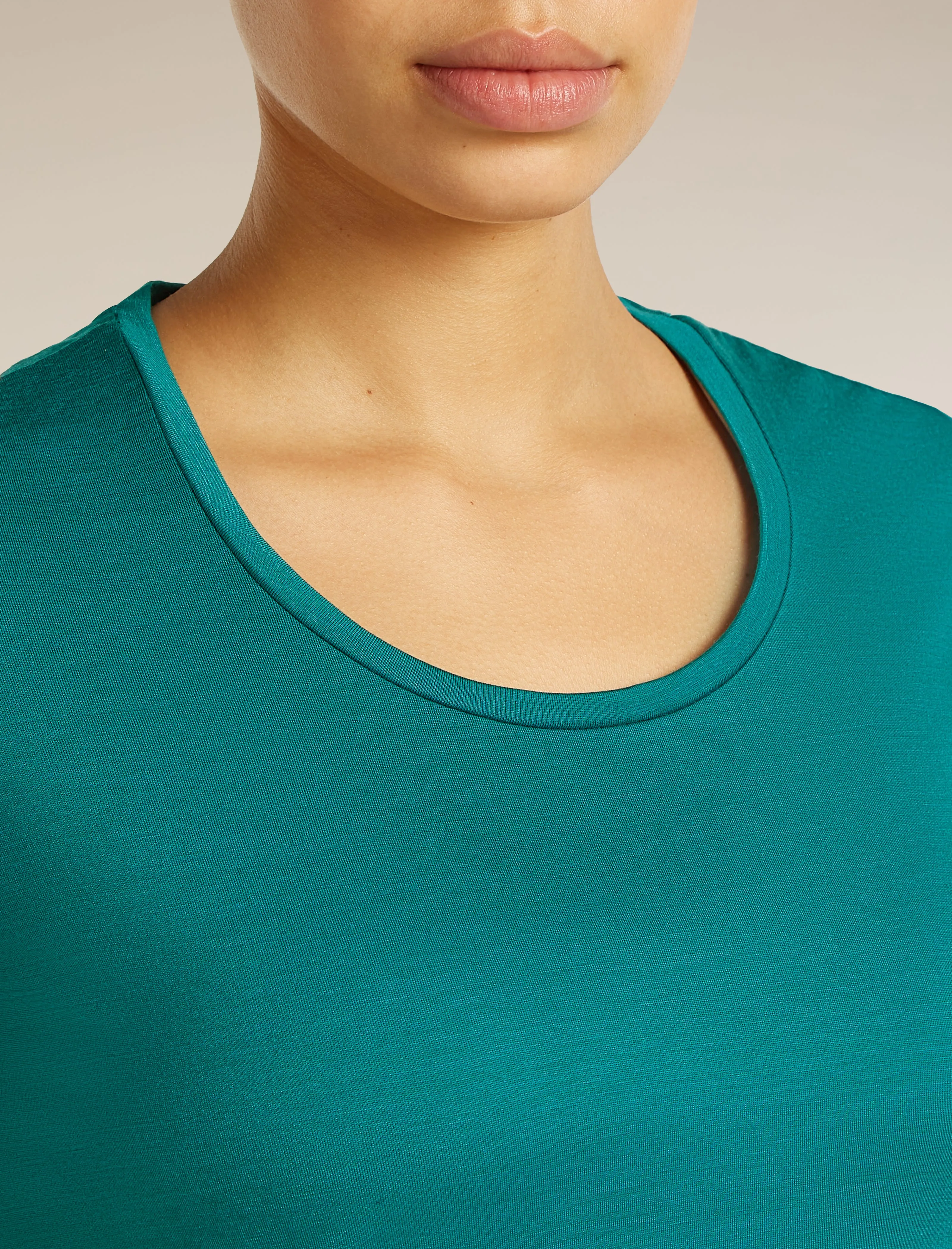 Women's Merino Blend 125 Cool-Lite™ Sphere Short Sleeve Scoop Tee sold by Icebreaker product image thumbnail 5