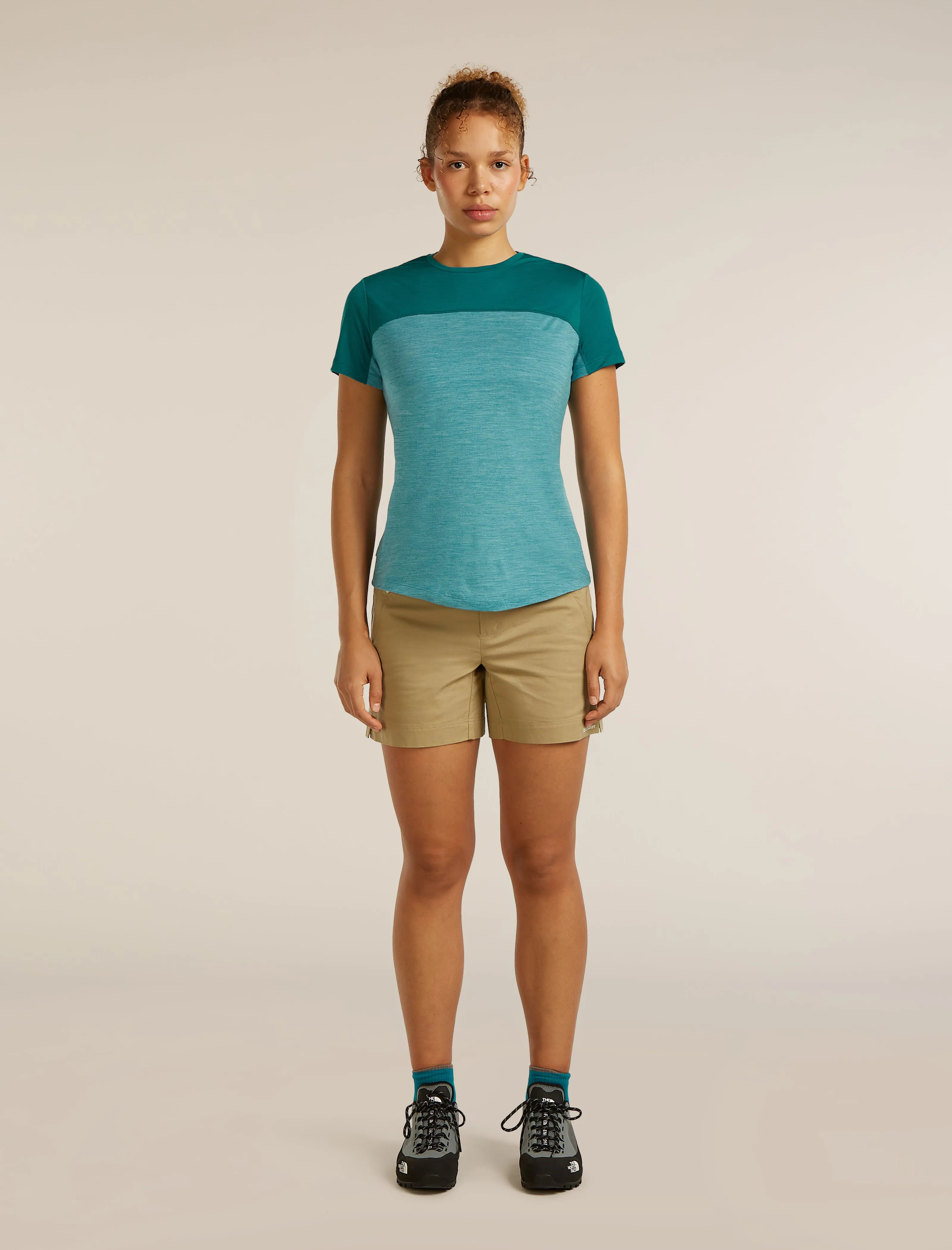Women's Merino Blend 125 Cool-Lite™ Sphere Short Sleeve Tee Colour Block sold by Icebreaker product image thumbnail 3
