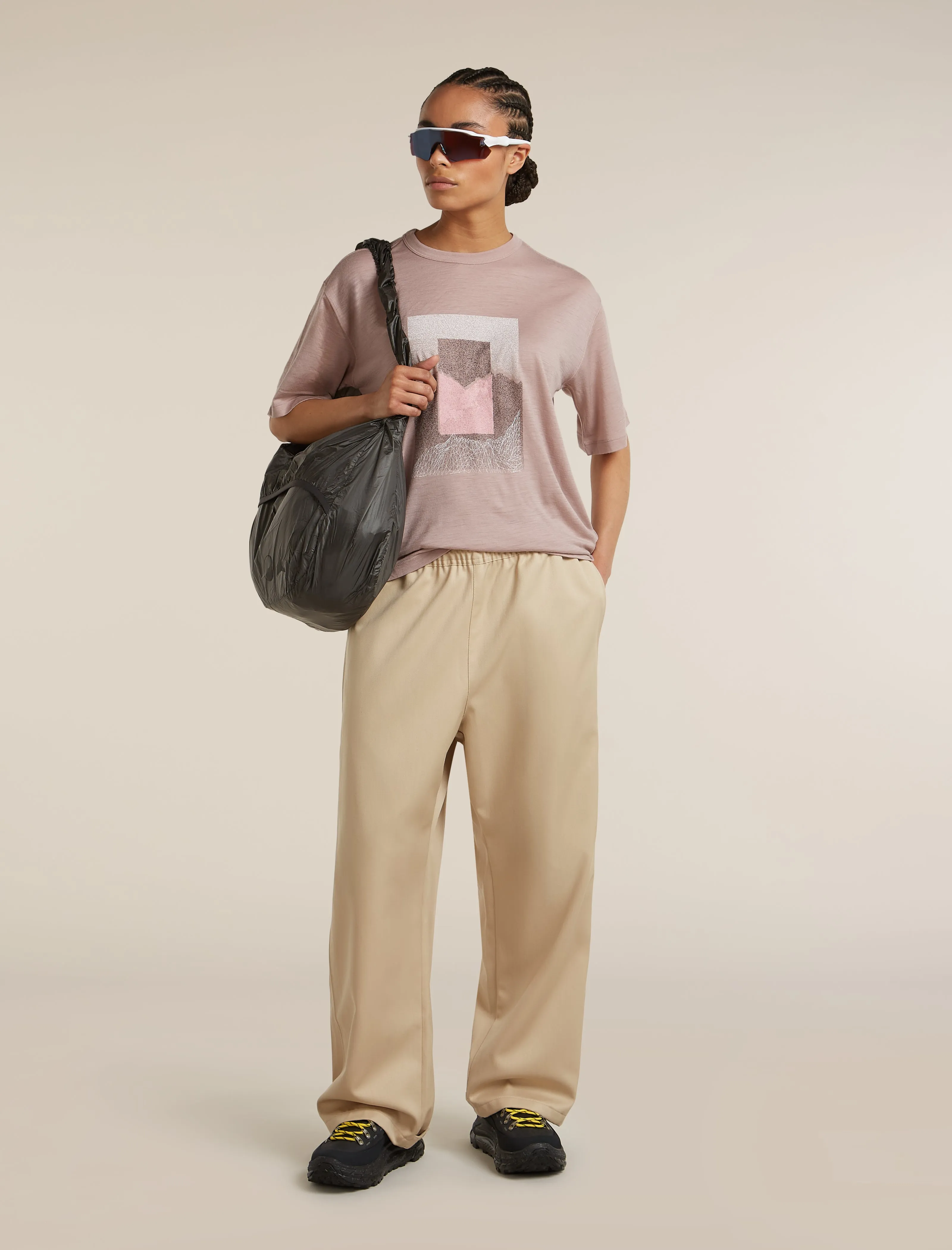 Women's Merino 150 Tech Lite Short Sleeve Relaxed Tee Mountain Shift sold by Icebreaker product image thumbnail 4