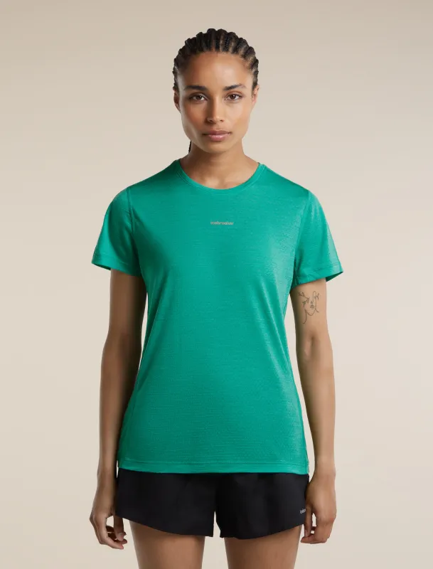 Women's Merino Blend 125 Cool-Lite™ Speed Short Sleeve Tee made by Icebreaker