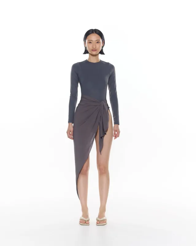 Johni Sarong | Graphite sold by MYRASWIM
