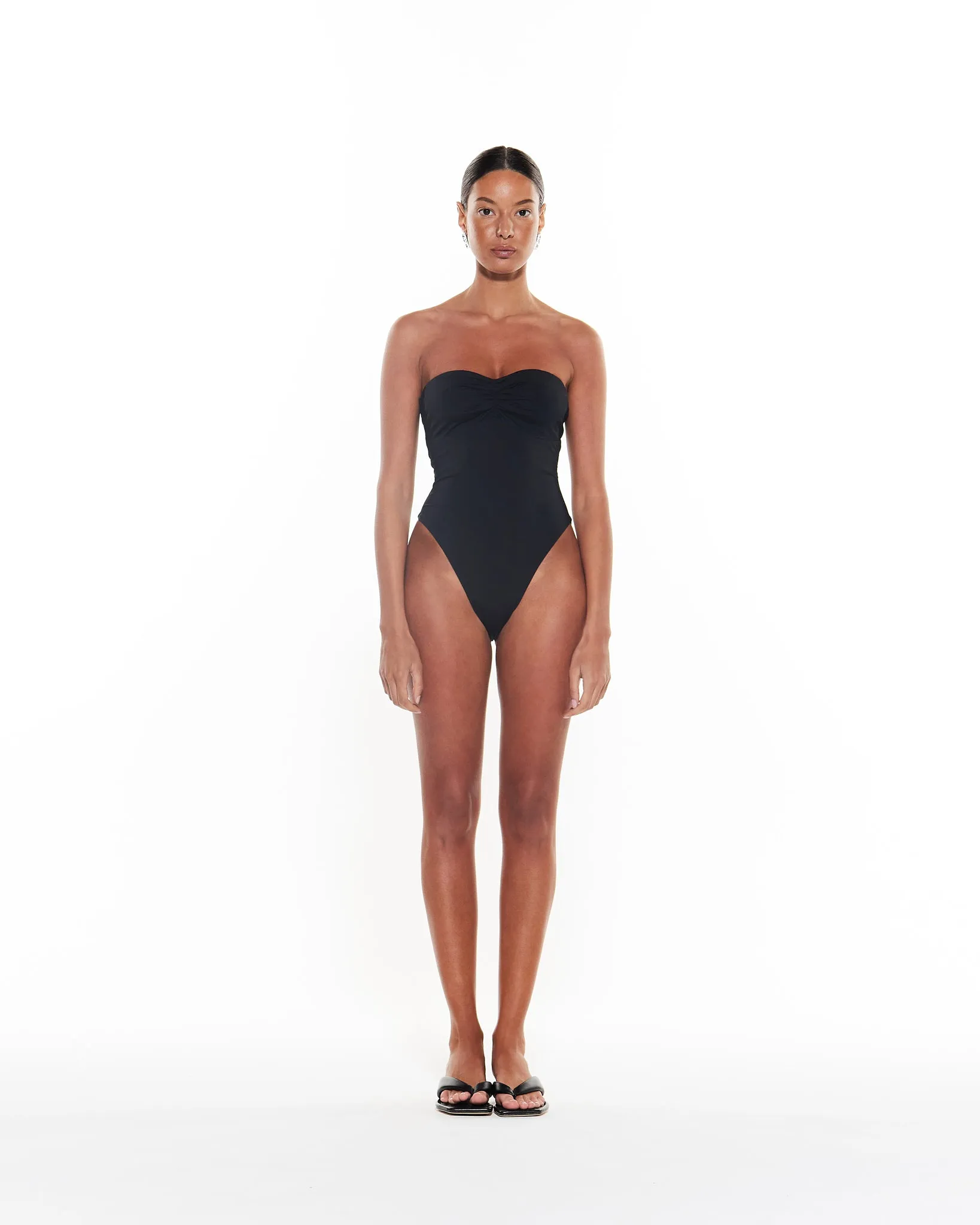 Kelly One Piece | Black sold by MYRASWIM