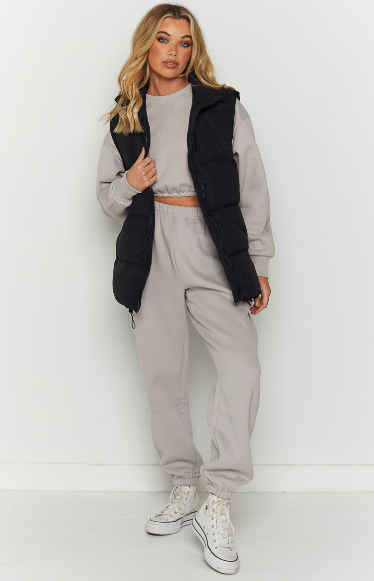 Nalia Black Puffer Vest sold by Beginning Boutique product image thumbnail 3