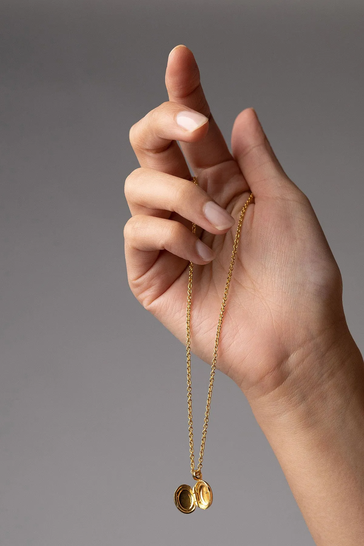 Oval Locket, Gold Vermeil sold by Naomi Murrell product image thumbnail 5