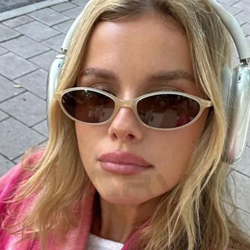 Stylish Oval Frame UV400 Sunglasses for Women sold by Elvoria London product image thumbnail 4