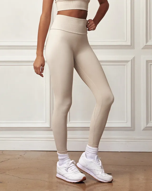 UpLift Leggings by Easy Sundays sold by Deluxxie