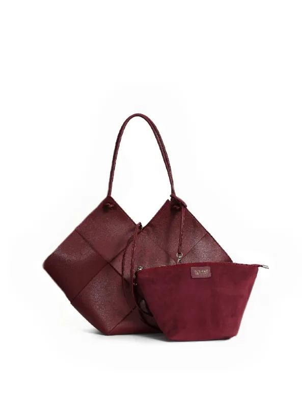 Taylor by Bob Oré sold by Deluxxie