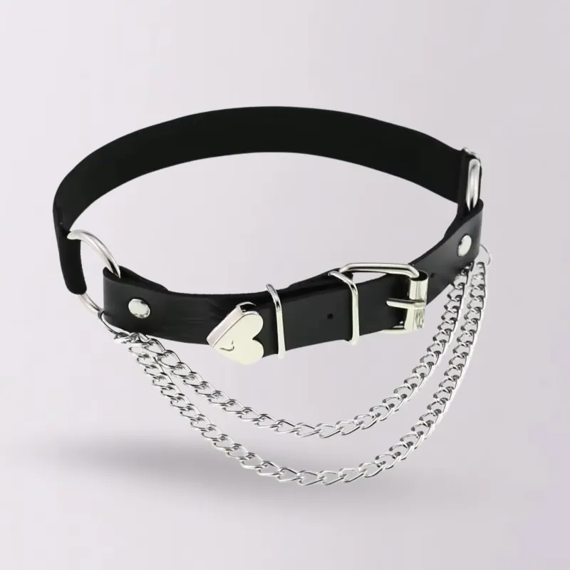 Raven’s Edge Garter by The Cursed Closet made by Deluxxie