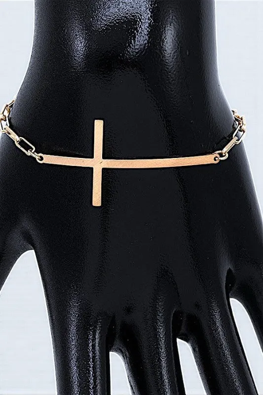 CROSS ACCENT CHAIN BRACELET sold by Deluxxie