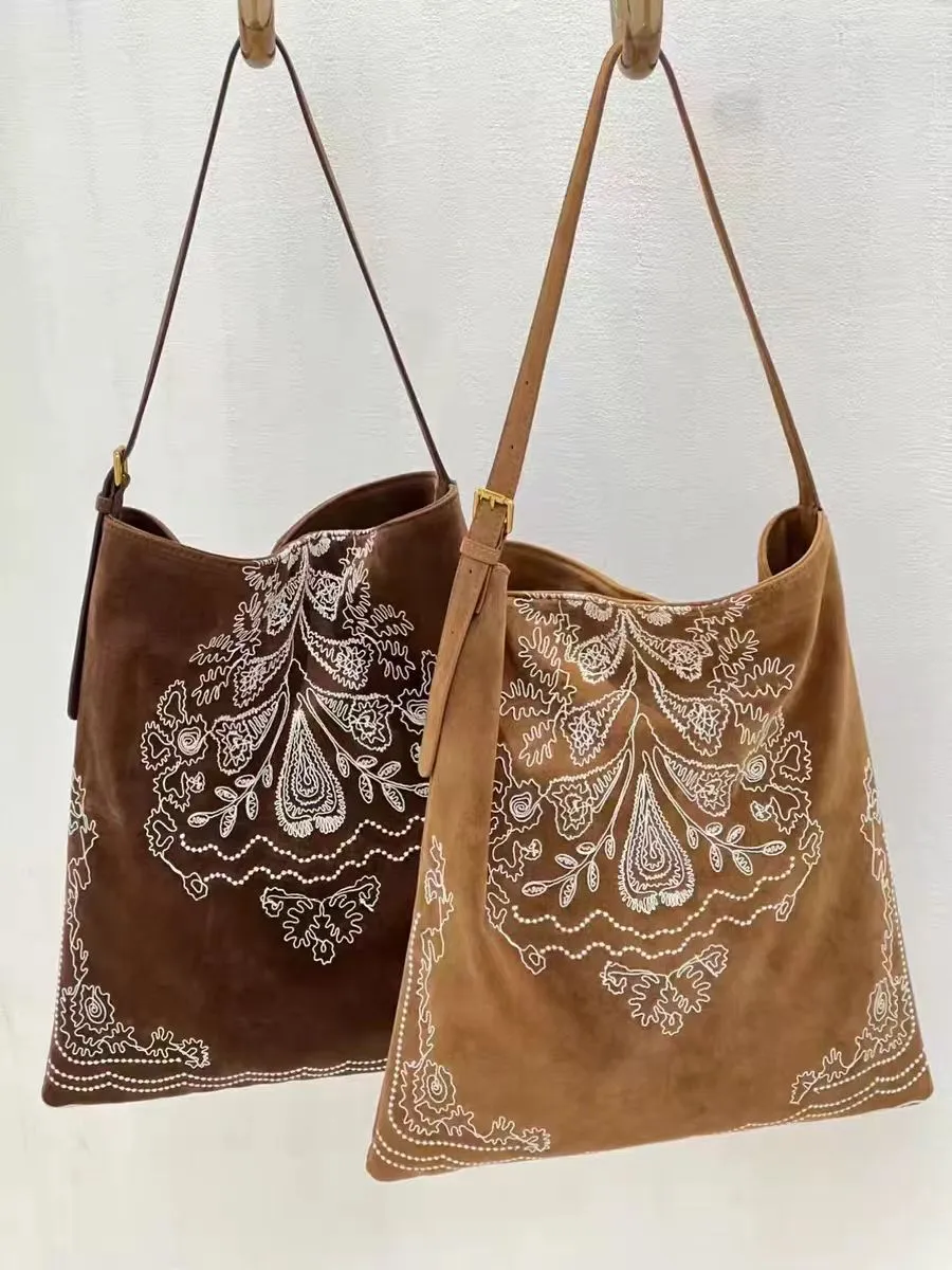 Boho Crochet Tote sold by Deluxxie product image thumbnail 3