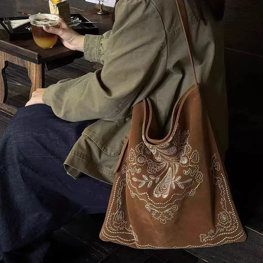 Boho Crochet Tote sold by Deluxxie product image thumbnail 4