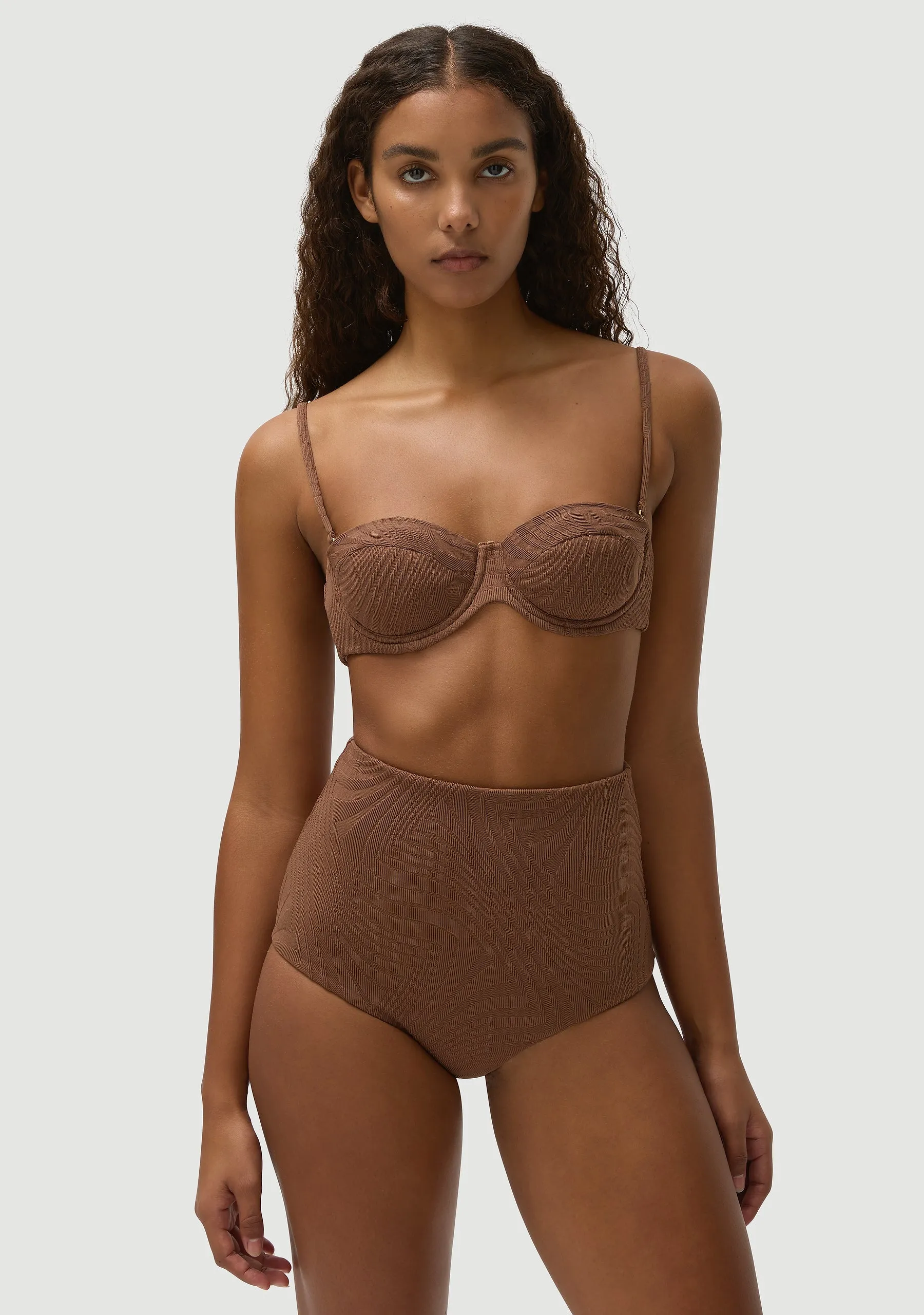 Marco Bottom | Pinecone sold by Fella product image thumbnail 4