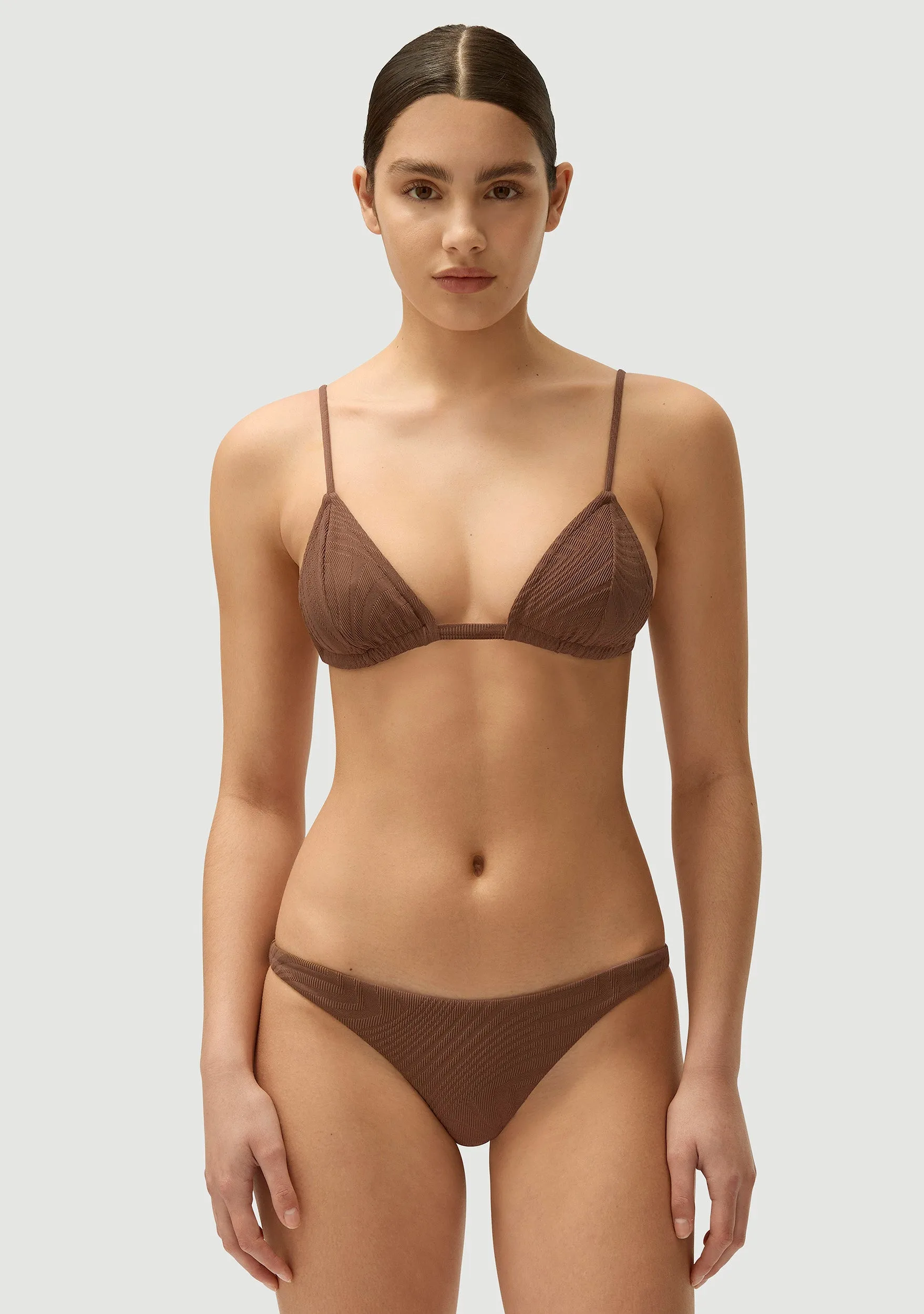 Mr Smith Bottom | Pinecone sold by Fella product image thumbnail 4