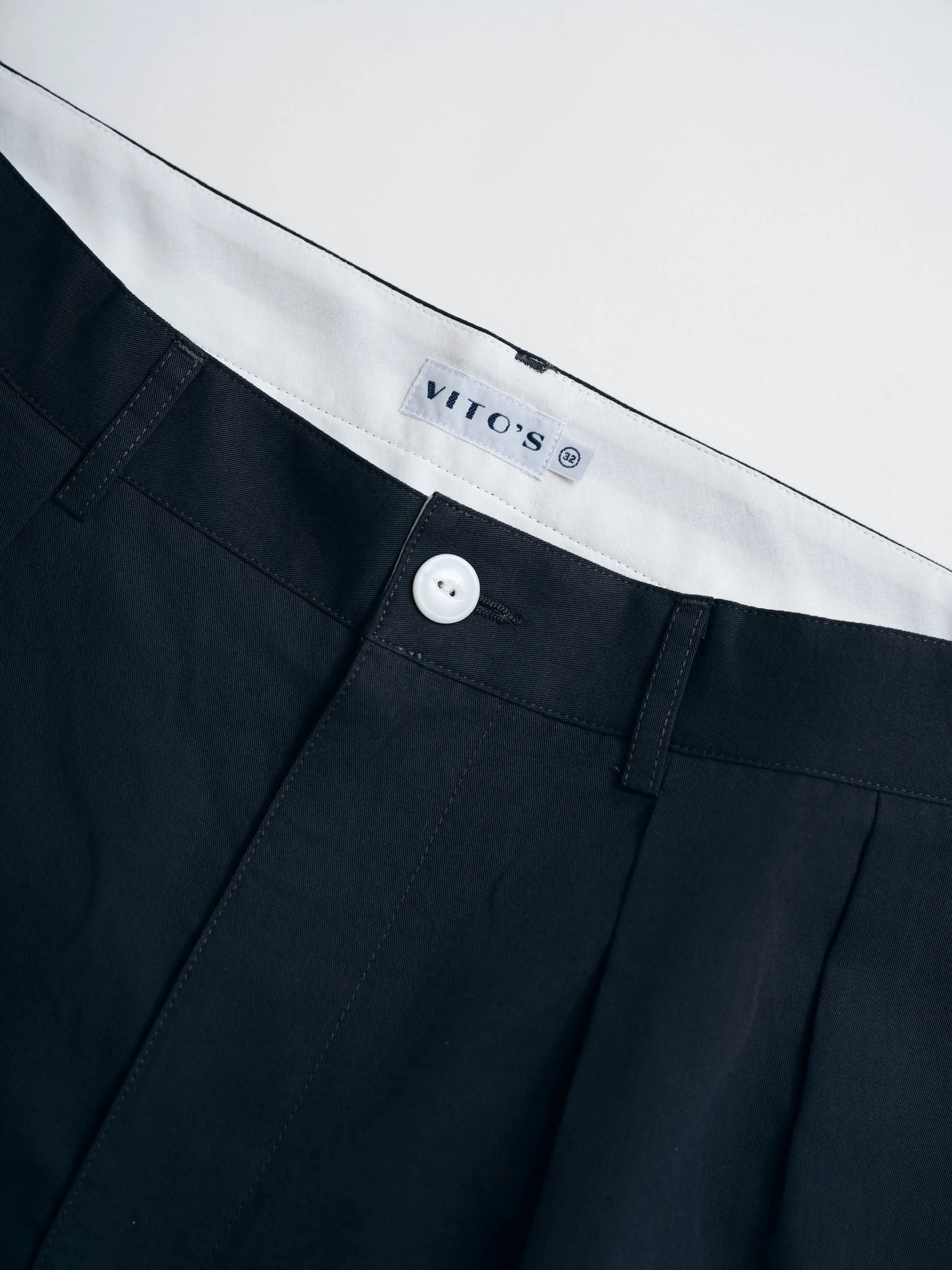 Cotton Linen Pleated Shorts sold by Vito's New York product image thumbnail 3