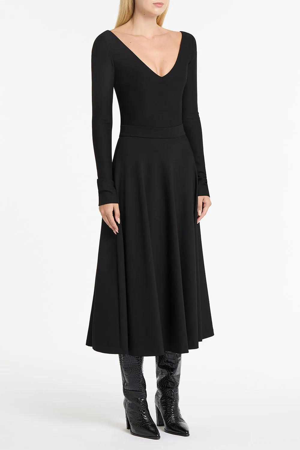 BLACK PONTE DEEP V TOP sold by Carla Zampatti product image thumbnail 3