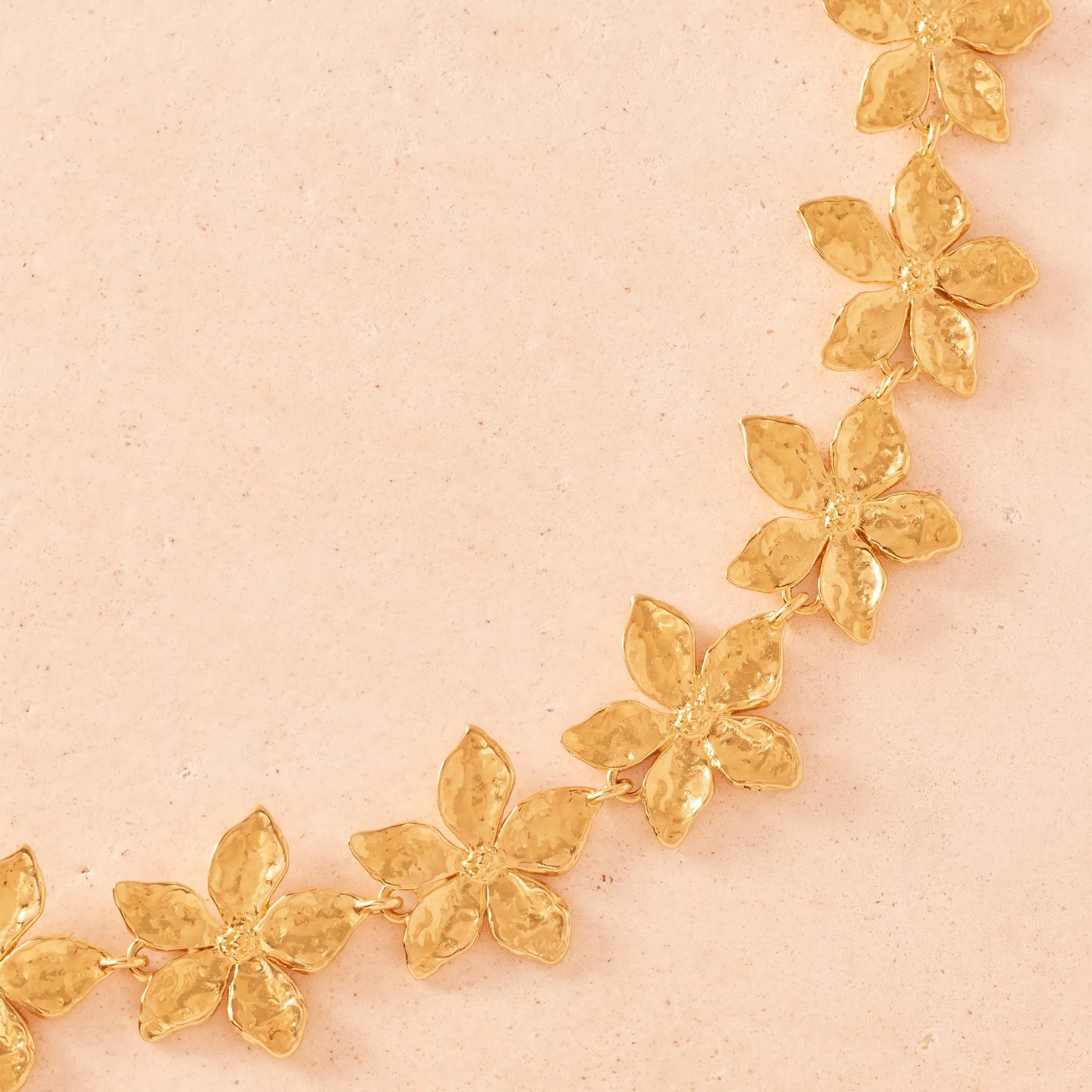 Thalla Choker sold by Agapee