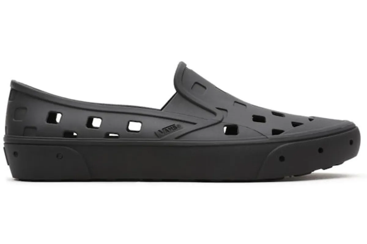 Vans Trek Slip-On Triple Black sold by Addict Sneakers