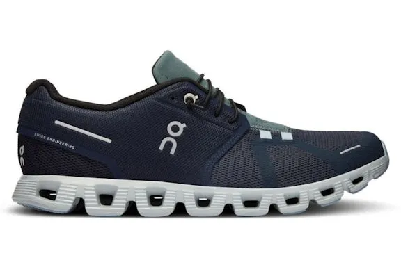 On Running Cloud 5 Midnight Navy sold by Addict Sneakers