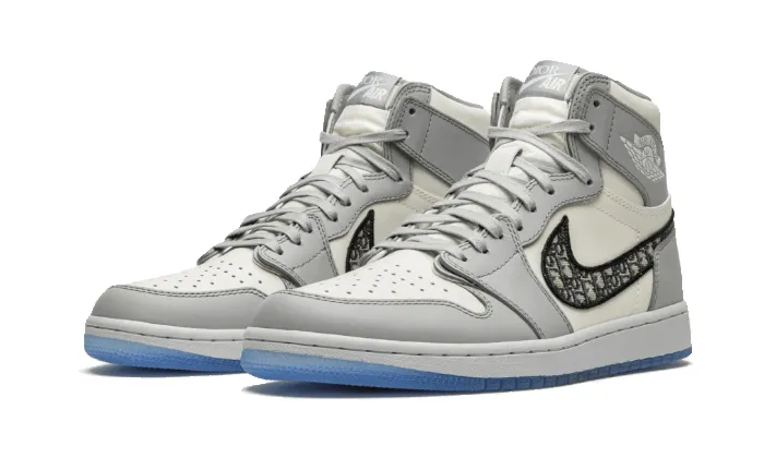 Air Jordan 1 High Dior sold by Addict Sneakers product image thumbnail 2