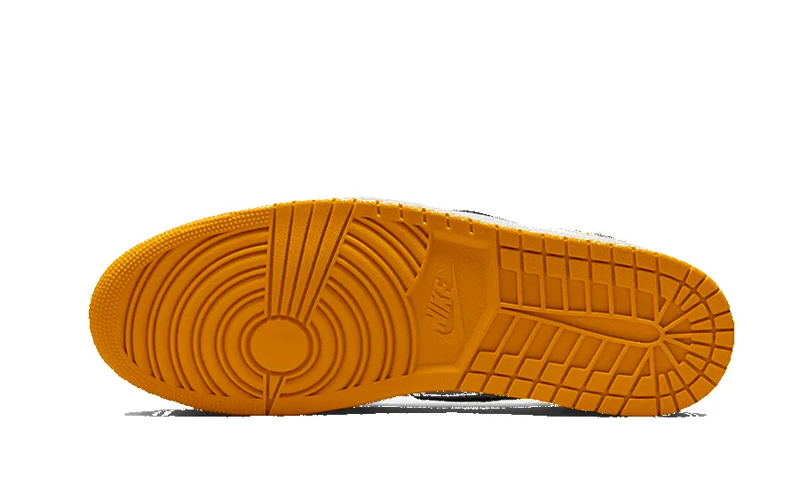 Air Jordan 1 Retro High OG Yellow Ochre sold by Addict Sneakers product image thumbnail 3