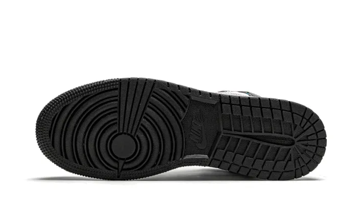 Air Jordan 1 Mid University Take Flight sold by Addict Sneakers product image thumbnail 4