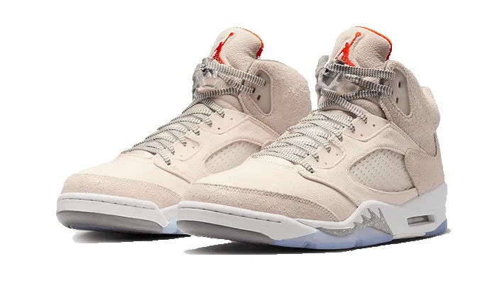 Air Jordan 5 Retro SE Craft Light Orewood Brown sold by Addict Sneakers product image thumbnail 2