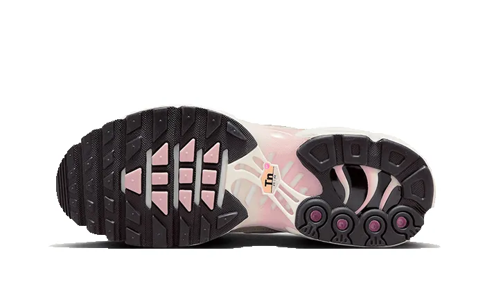 Nike Air Max Plus Rose sold by Addict Sneakers product image thumbnail 3