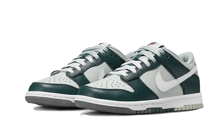 Nike Dunk Low Split Deep Jungle sold by Addict Sneakers product image thumbnail 2