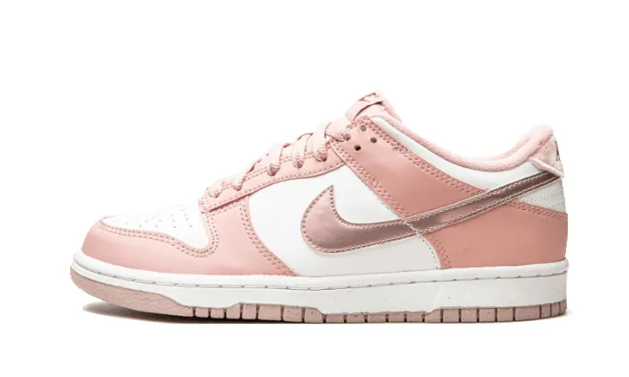 Nike Dunk Low Pink Velvet sold by Addict Sneakers