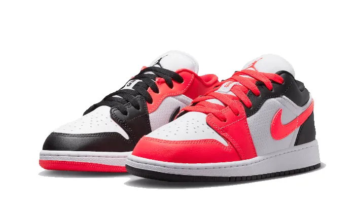 Air Jordan 1 Low Infrared 23 sold by Addict Sneakers product image thumbnail 2