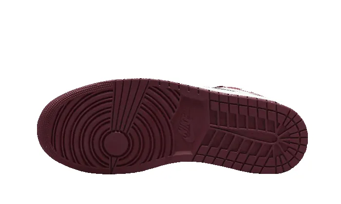 Air Jordan 1 Low Bordeaux sold by Addict Sneakers product image thumbnail 3