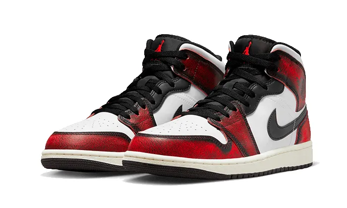 Air Jordan 1 Mid Se Wear Away Chicago sold by Addict Sneakers product image thumbnail 2