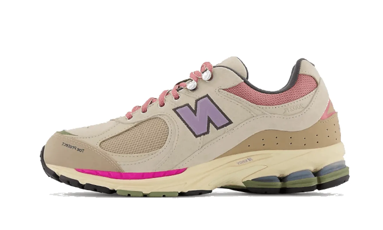 New Balance 2002R Hiking Pack Beige sold by Addict Sneakers