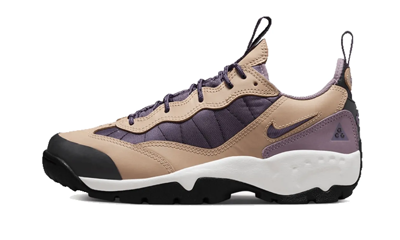 Nike Acg Air Mada Low Hemp Canyon Purple sold by Addict Sneakers