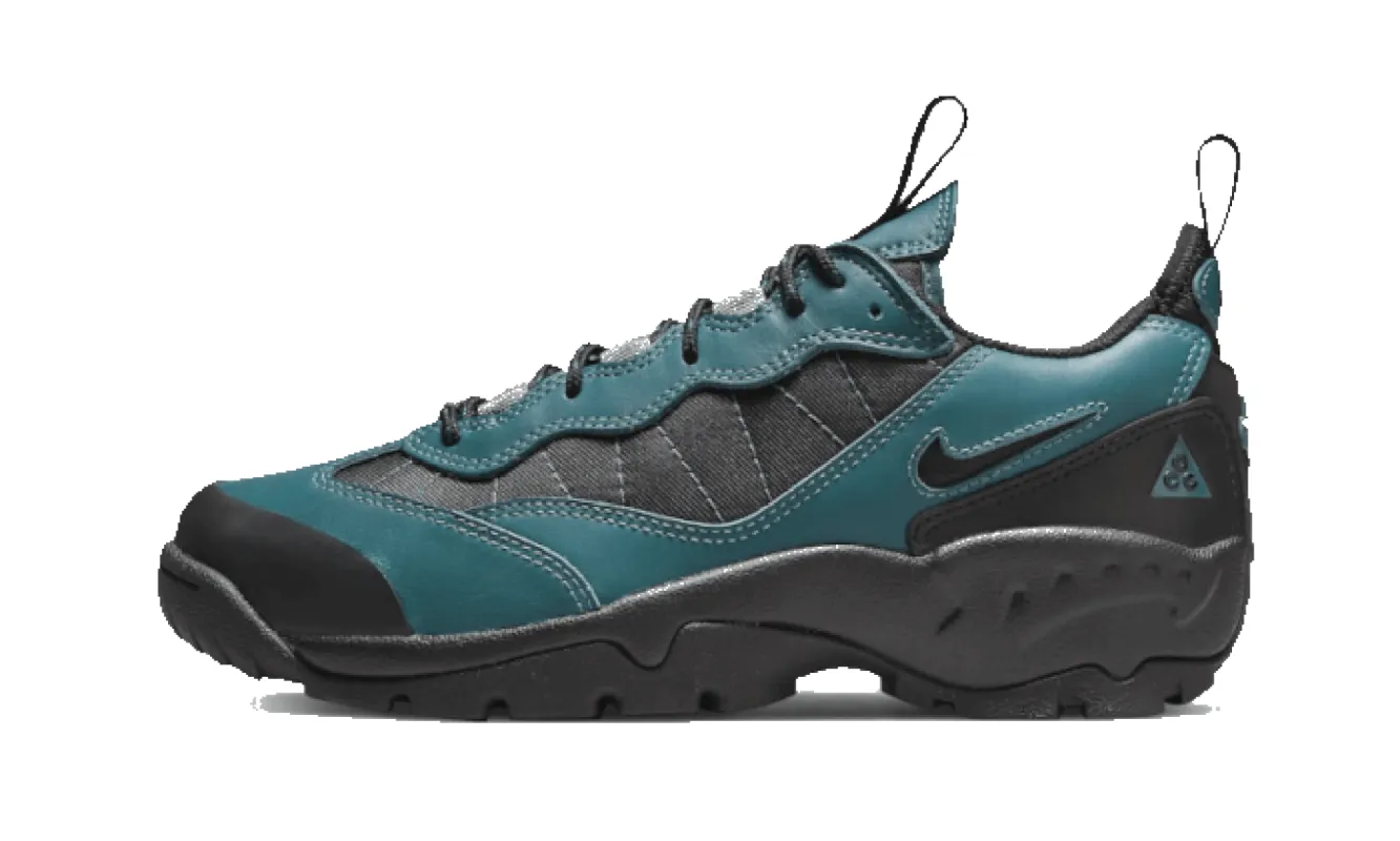 Nike Acg Air Mada Ash Green sold by Addict Sneakers