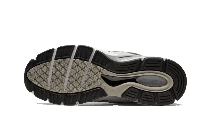 New Balance 990 V4 Grey sold by Addict Sneakers product image thumbnail 4