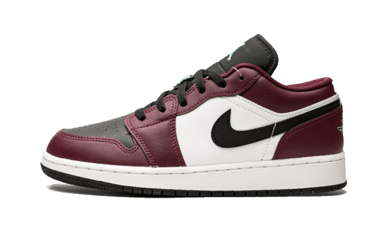 Air Jordan 1 Low Se Dark Beetroot Black Roma Green made by Jordan