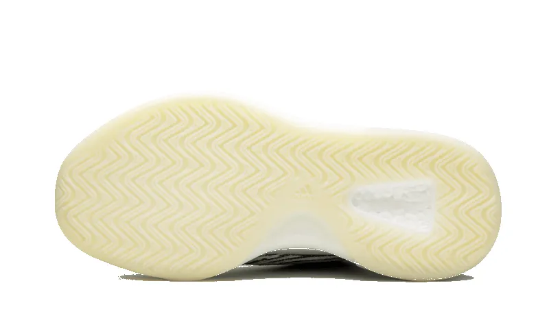 Adidas Yeezy Qntm Lifestyle Model sold by Addict Sneakers product image thumbnail 4