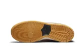 Nike Sb Dunk Low Pro Dark Russet sold by Addict Sneakers