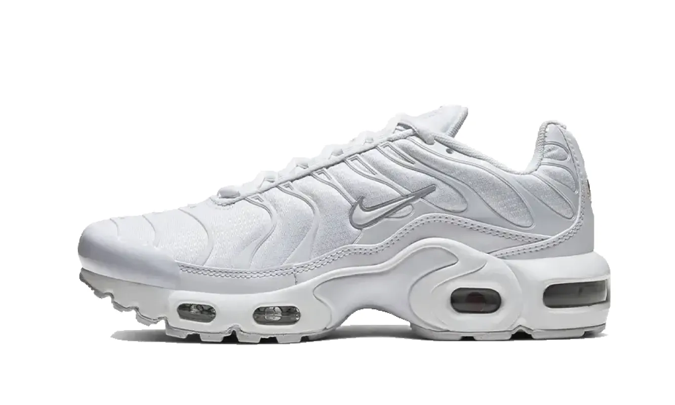 Nike Air Max Plus Triple  White made by Nike