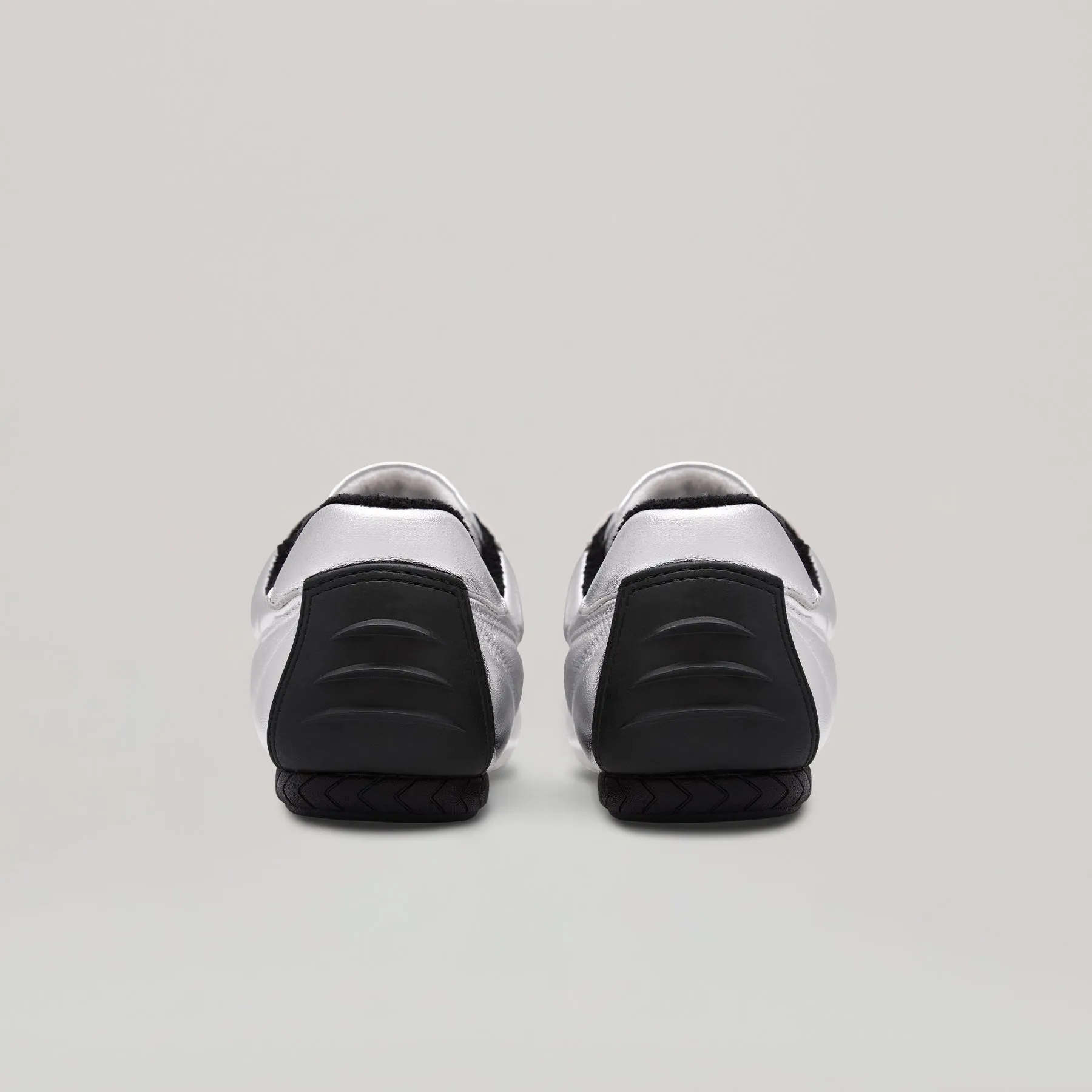 both - TYRES GLIDER SNEAKER-SILVER/BLACK sold by both product image thumbnail 4
