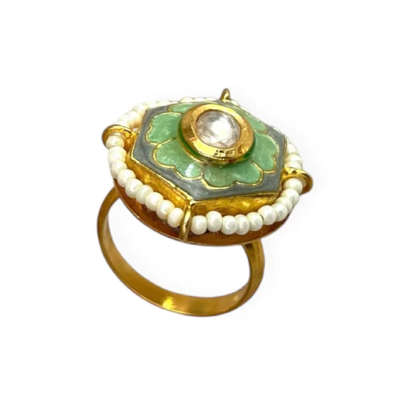 Daphne Ring sold by Veronica Tharmalingam