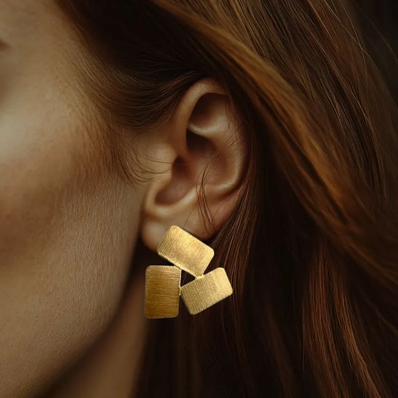 Budur sold by Veronica Tharmalingam product image thumbnail 2