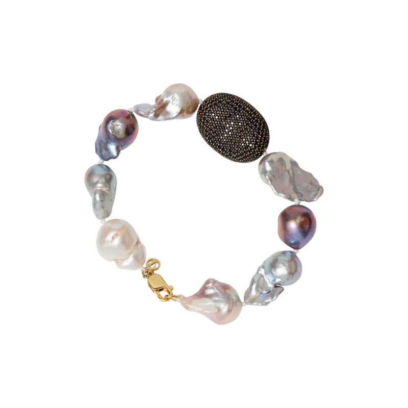Homme - Hara Bracelet made by Veronica Tharmalingam
