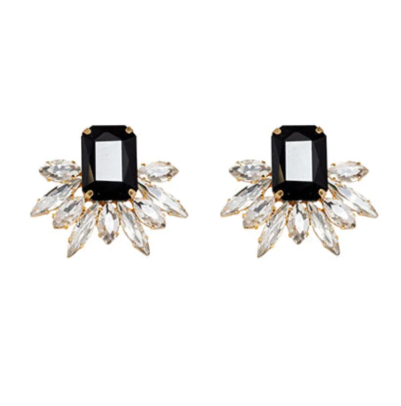 Noire Earrings made by Veronica Tharmalingam